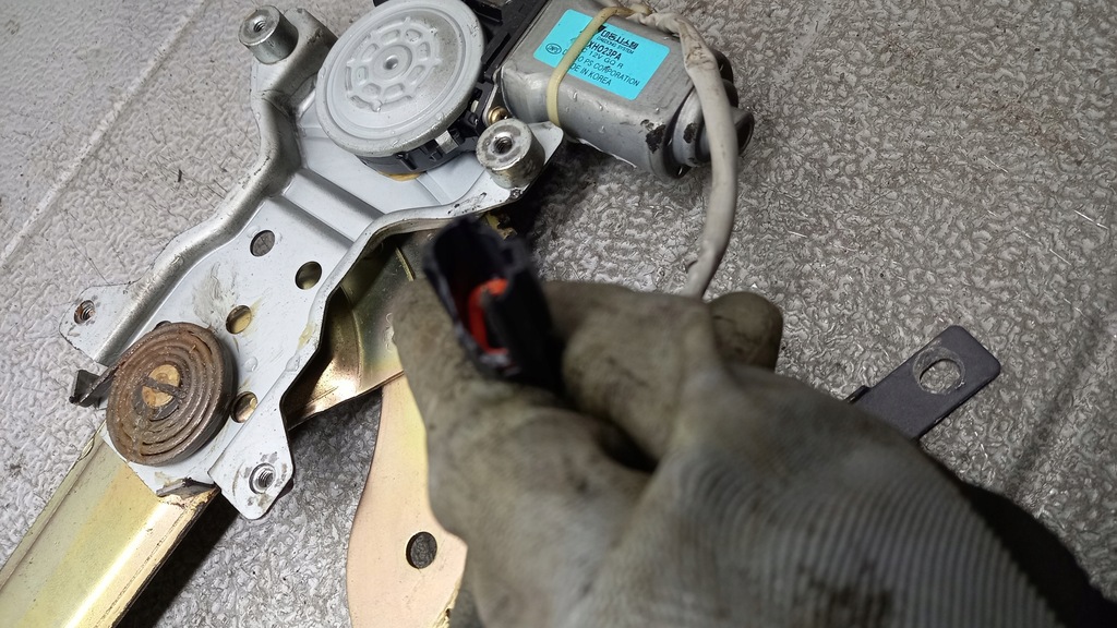 фото №6, Підйомник перед правий kia carnival 02r ii 2.9td