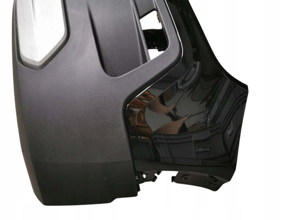 Бампер, решётка средняя jeep avenger 261. Недорого