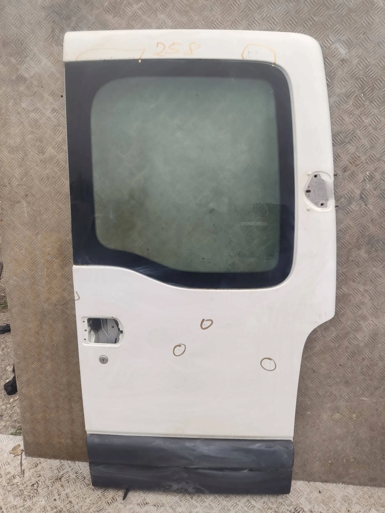 фото №1, Дверь задние правое master ii 98-10 258 movano interstar