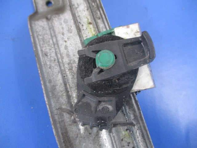 фото №5, Clio iii 3d подъемник стекло перед правый 2pin