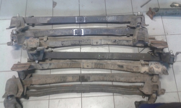 фото №7, Ветровик крыло облицовка nissan nt400 cabstar