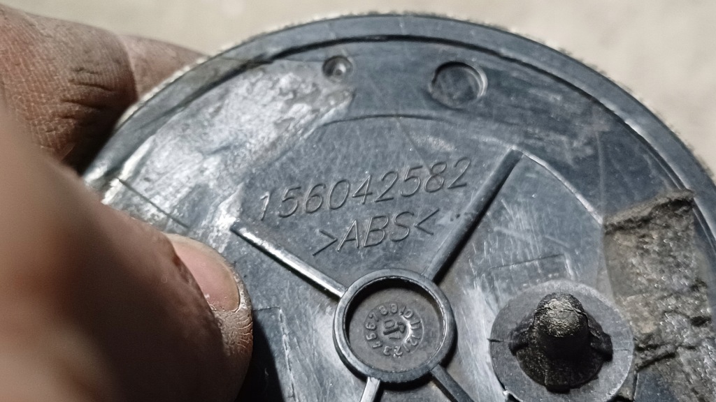 Alfa romeo 147 емблема кришки багажника 156042582 Доставка