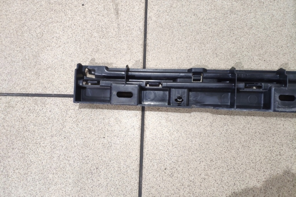 фото №8, Задние правое кронштейн порог bmw 7 f01, f02 7187102 3.0l дизель 180kw 2011