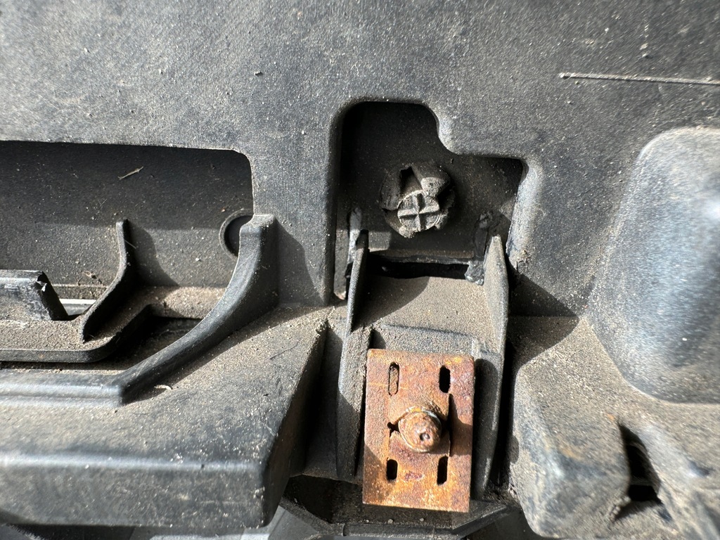 фото №10, Бампер перед передній vw golf v gt kompletny