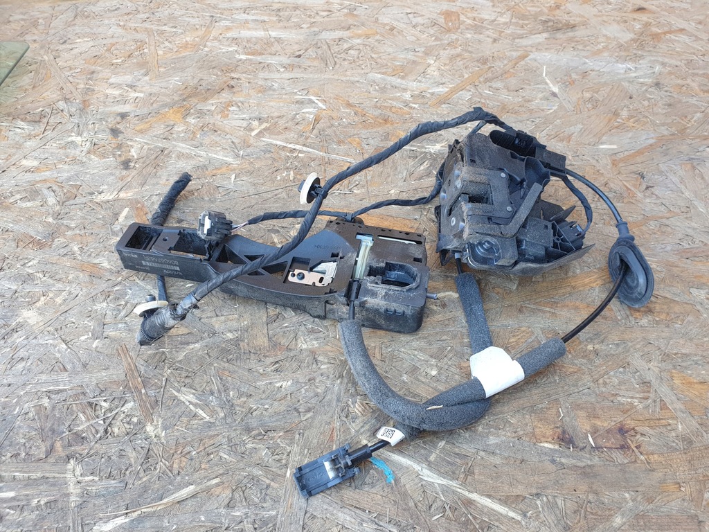 фото №6, Renault scenic iv замок дверь правый перед 806067663r 805021579r