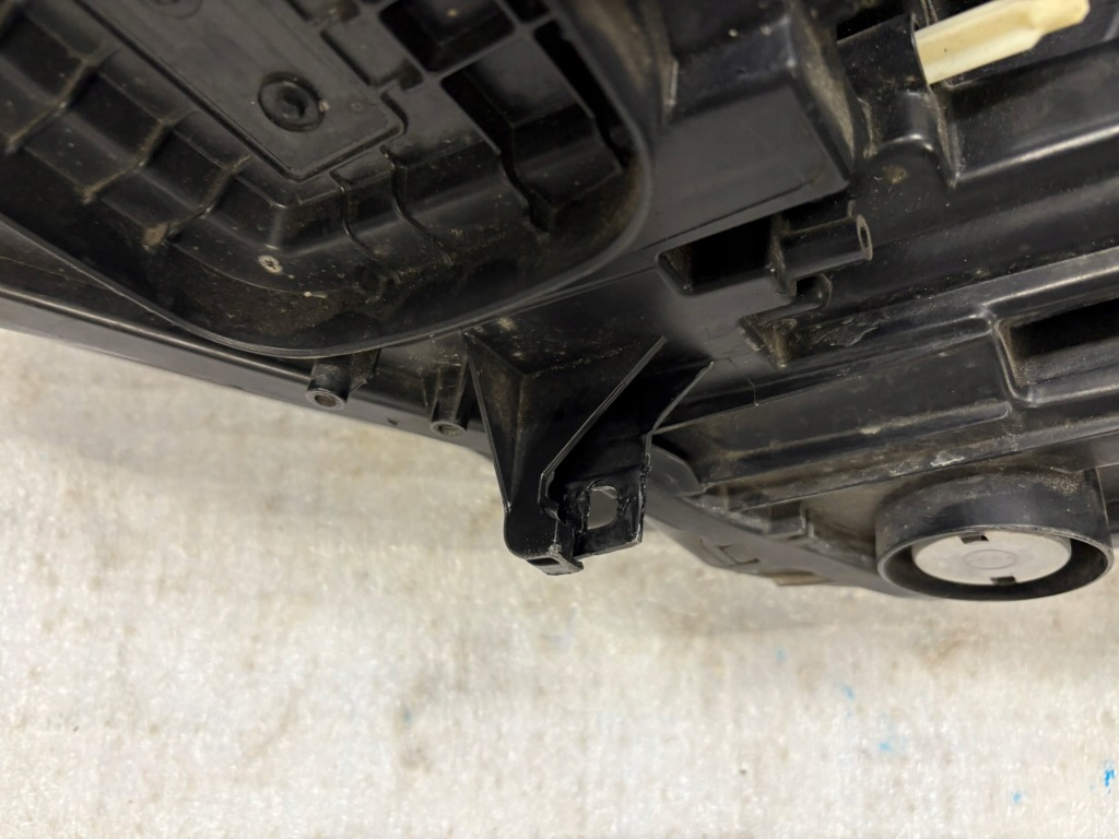 Лампа правий перед opel crossland x led Ціна