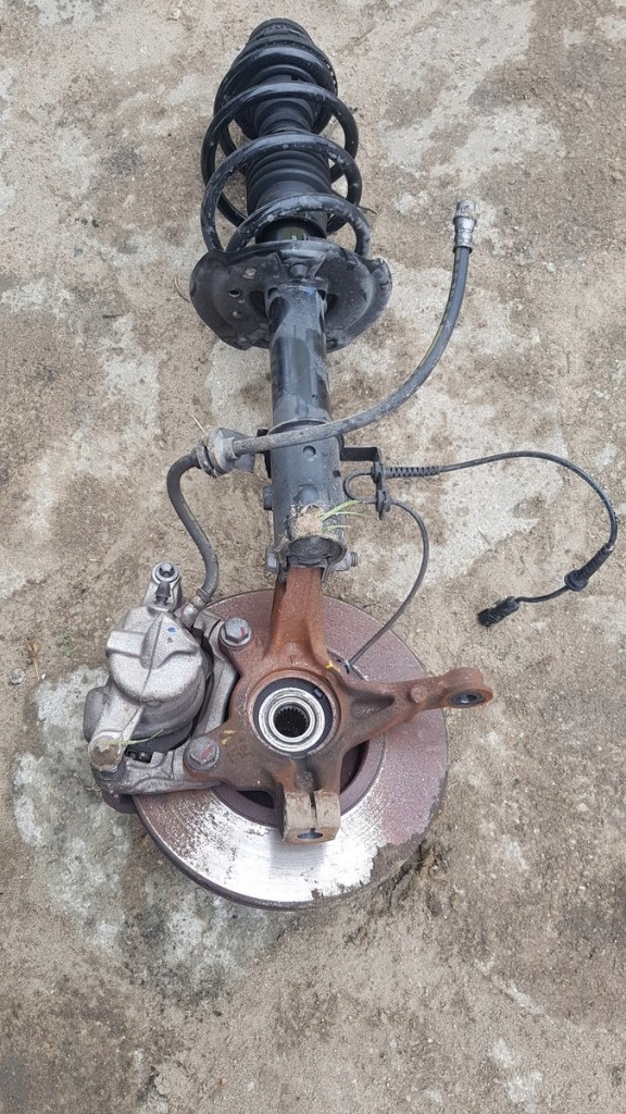 фото №8, Амортизационная стойка правый перед 1.0 sandero iii 543028508r