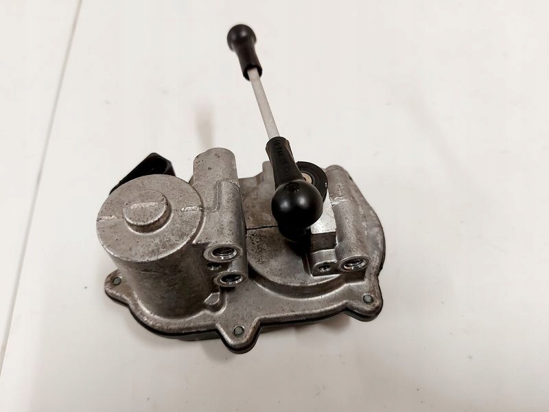 фото №4, Audi q7 1 i 4l регулятор крышка коллектор 059129086l