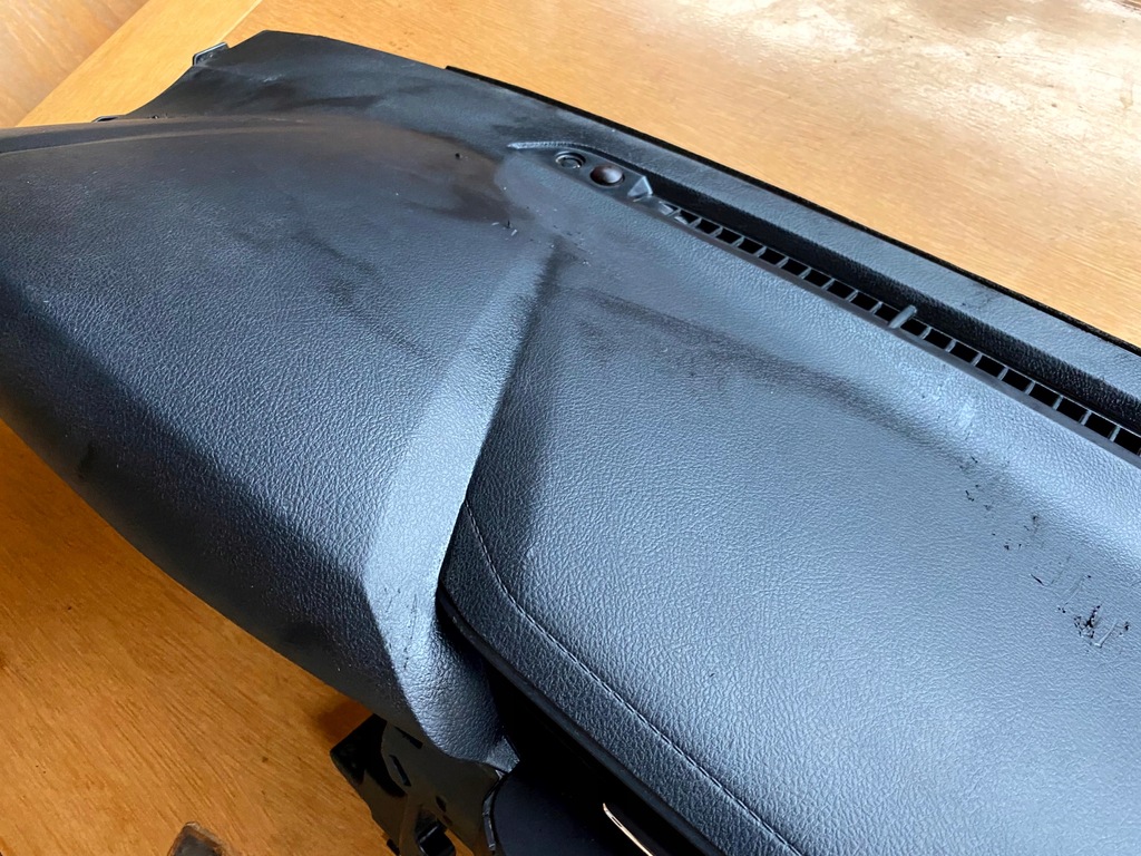 фото №7, Toyota hilux viii 15- консоль подушка безпеки панель приладів приладова подушка пасажира