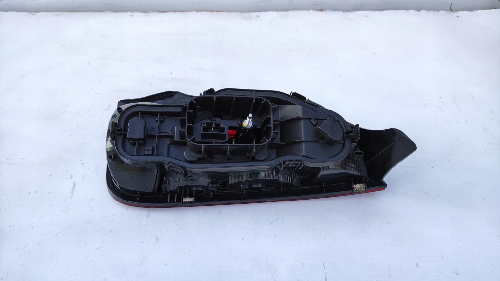 фото №6, Vw up 1s0 12-16 лампа лівий задня задня 1s0945095d t-b22