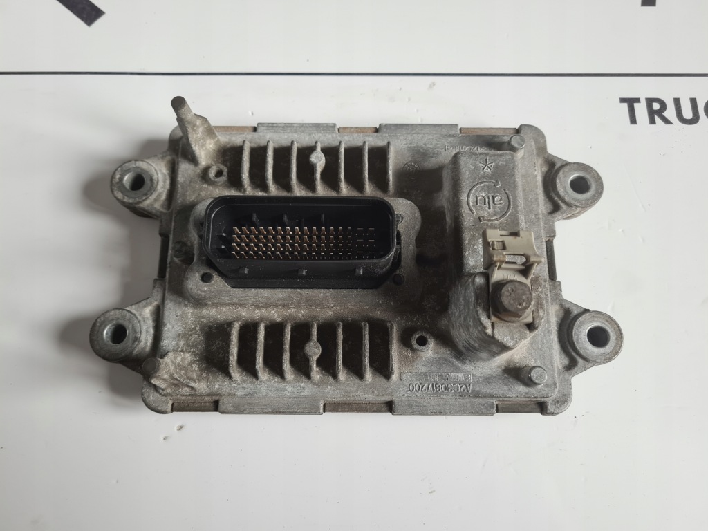 фото №2, Блок управления adblue renault gama t c k range volvo fh 4 fm 4 21870075 p03