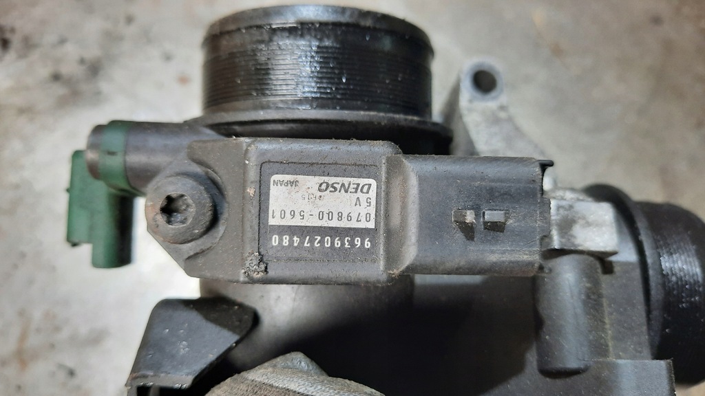 фото №5, Дроссельная заслонка citroen c4 1.6 hdi 04r