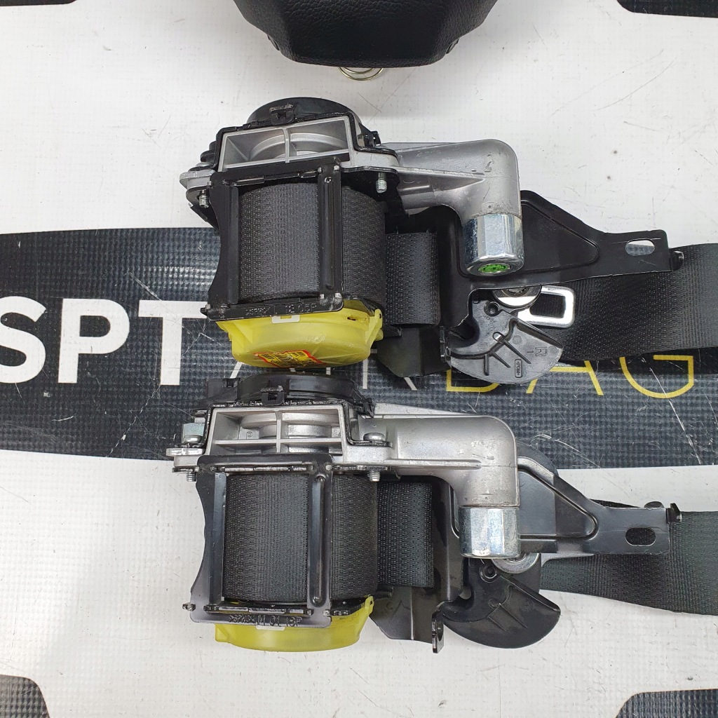 фото №7, I30 iii приборная панель консоль подушки безопасности ремни подушка безопасности