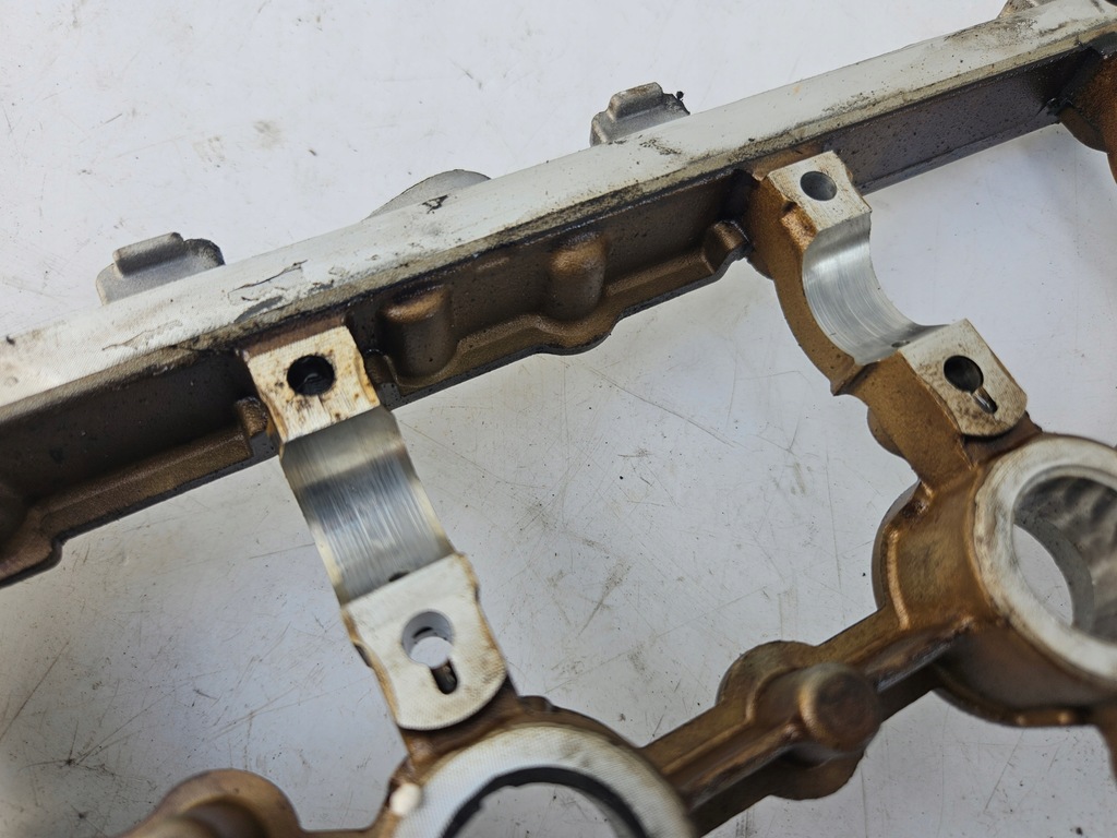 фото №8, Крышка валов головки правой audi a6 c7 a7 4g s4 b8 s5 3.0t 3.0 tfsi cgx