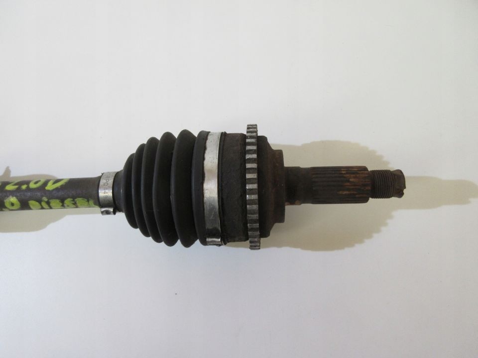 Приводной вал левая mazda 6 2.0 d 02-07 r Цена