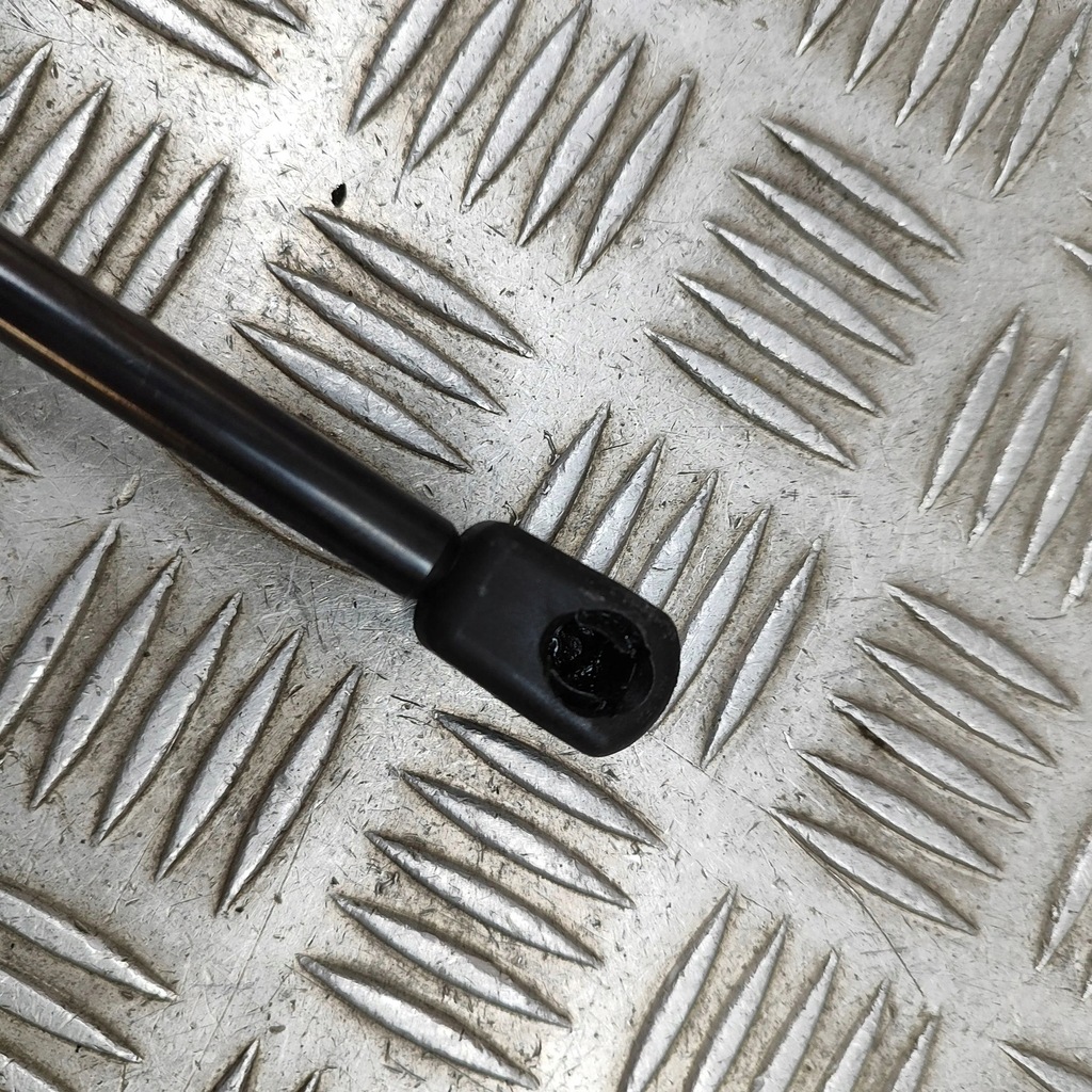 фото №6, Ford mustang mach-e 2023 левая сторона амортизатор крышки задний багажника