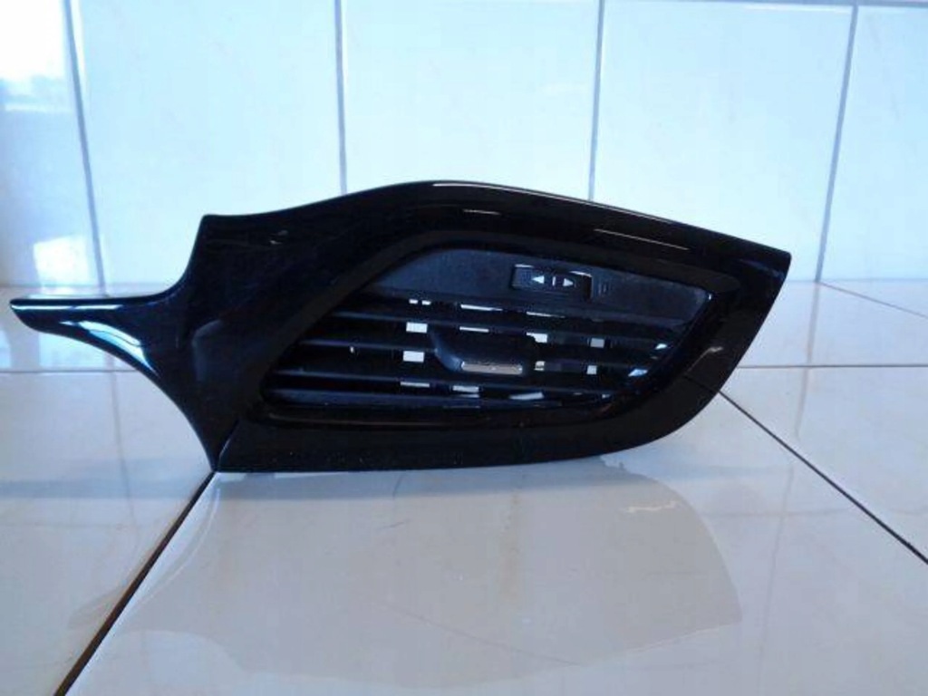 фото №1, Opel corsa e 16 решітка обдув ліва 13384931