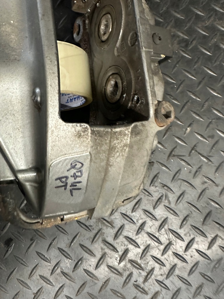 фото №5, Суппорт тормозной правый задняя pod ceramikę audi q7 4l