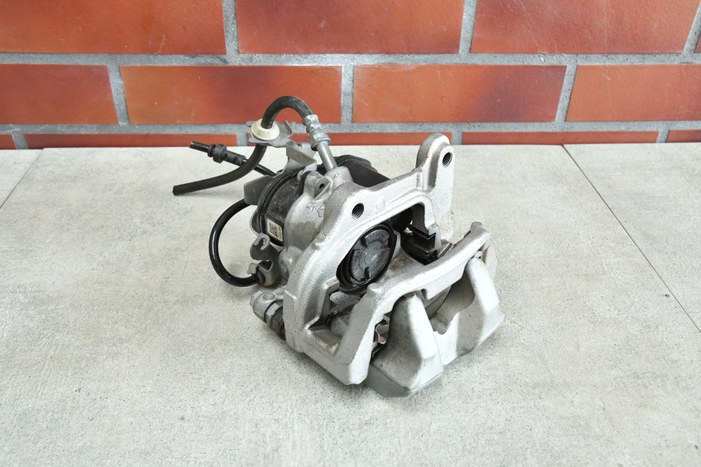 фото №5, Суппорт тормозной левый прижим левый задняя bmw x3 g01 x4 g02 18km