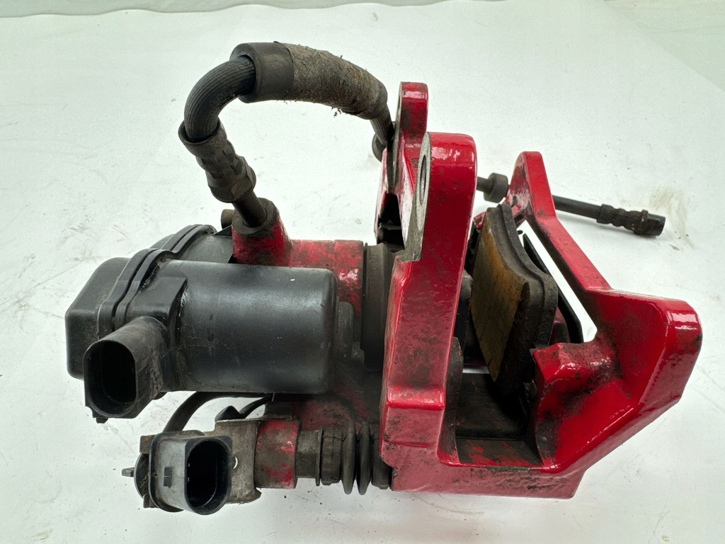 фото №11, Audi rs6 c7 2016 задняя задний суппорт тормозной