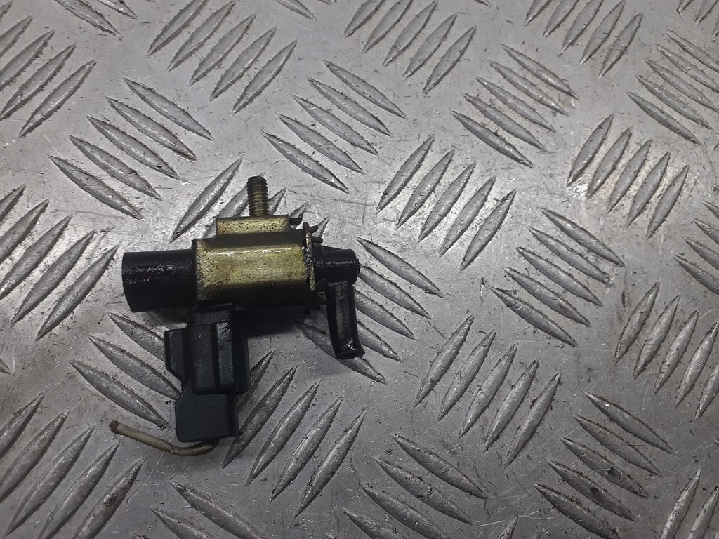 фото №1, Клапан вакуумa mazda 6 2.0 di k5t46591