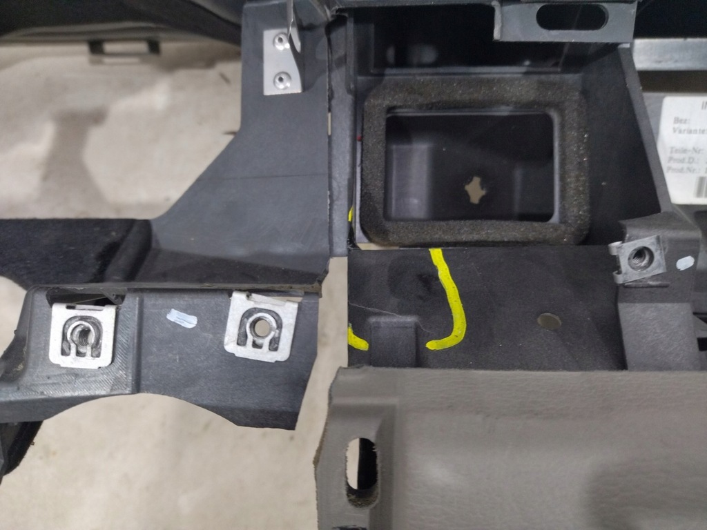 фото №11, 4e1857001j оригінальна консоль панель приладів приладова audi a8 d3 2003-2007r