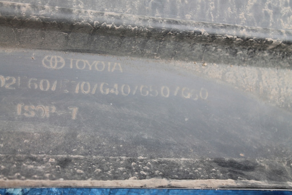 Toyota corolla vii 12 бампер задний 52159-021e60 Цена