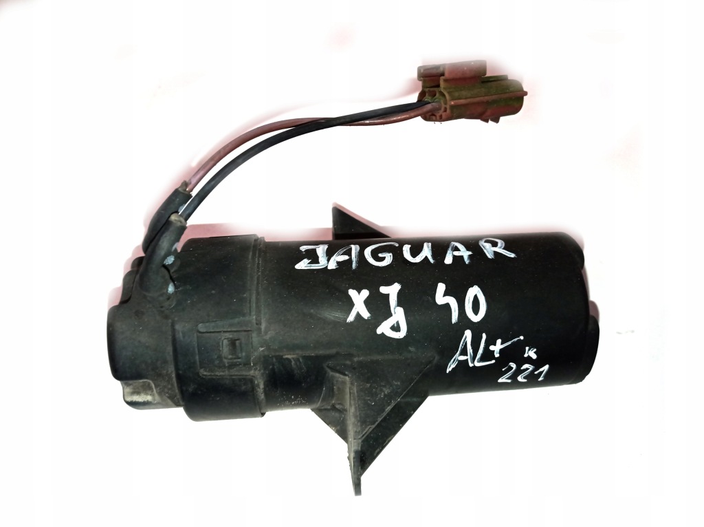 фото №1, Конденсатор генератора jaguar xj 40 lmb1820aa