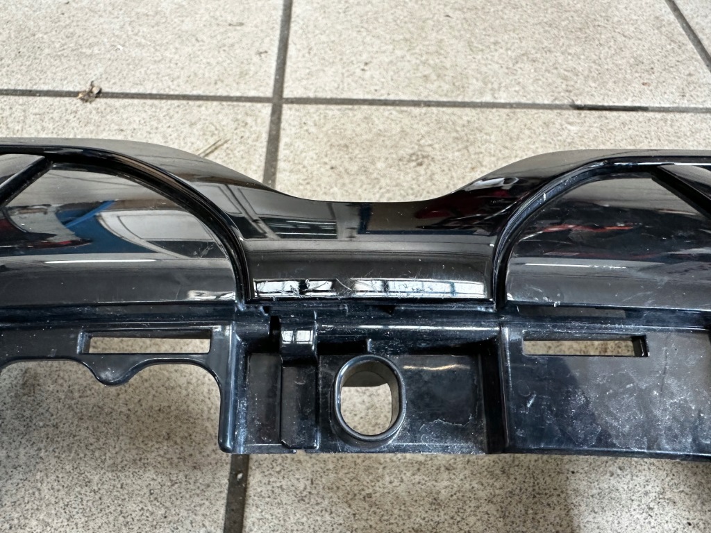 Решітка радіатора решітка радіатора решітка  радіатора bmw 2 u06 9882243-13 Зі Шроту