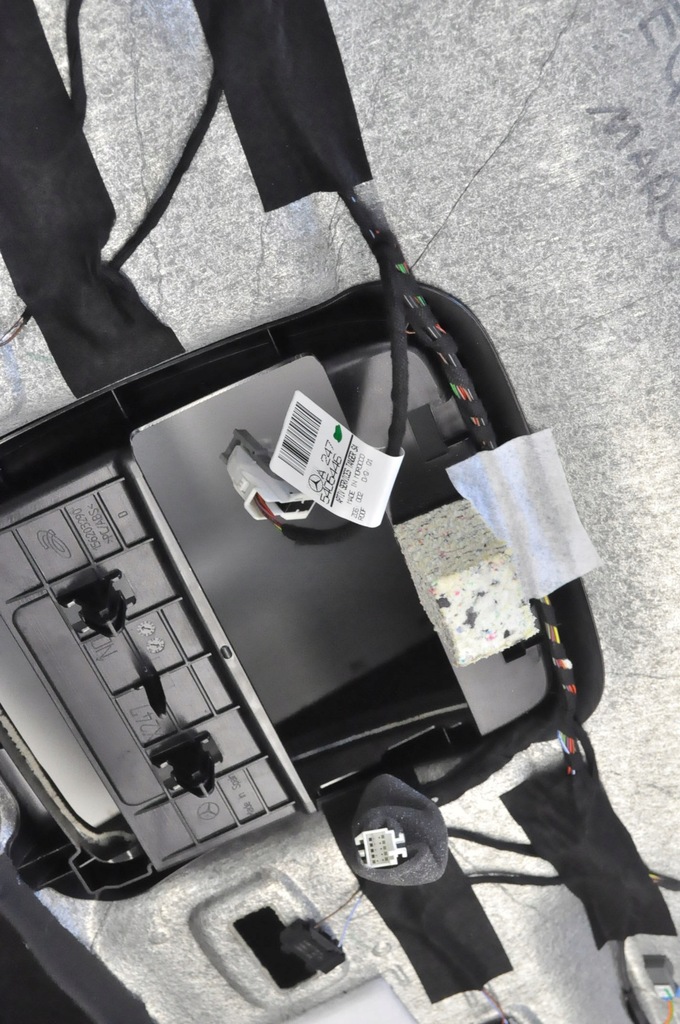 фото №14, Mercedes eqb w243 x243 2024r потолок крыша czarna a2436903201