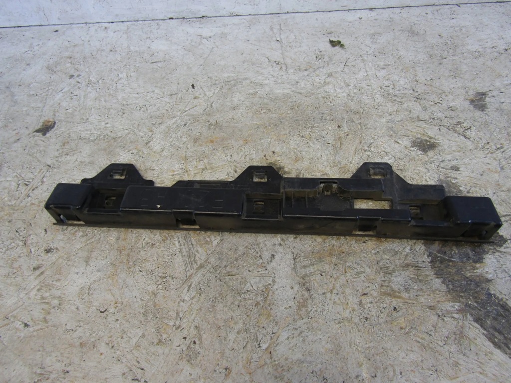 Купить Bmw 1 f20 f21 рестайлинг  кронштейн  порог правого r3 7240916