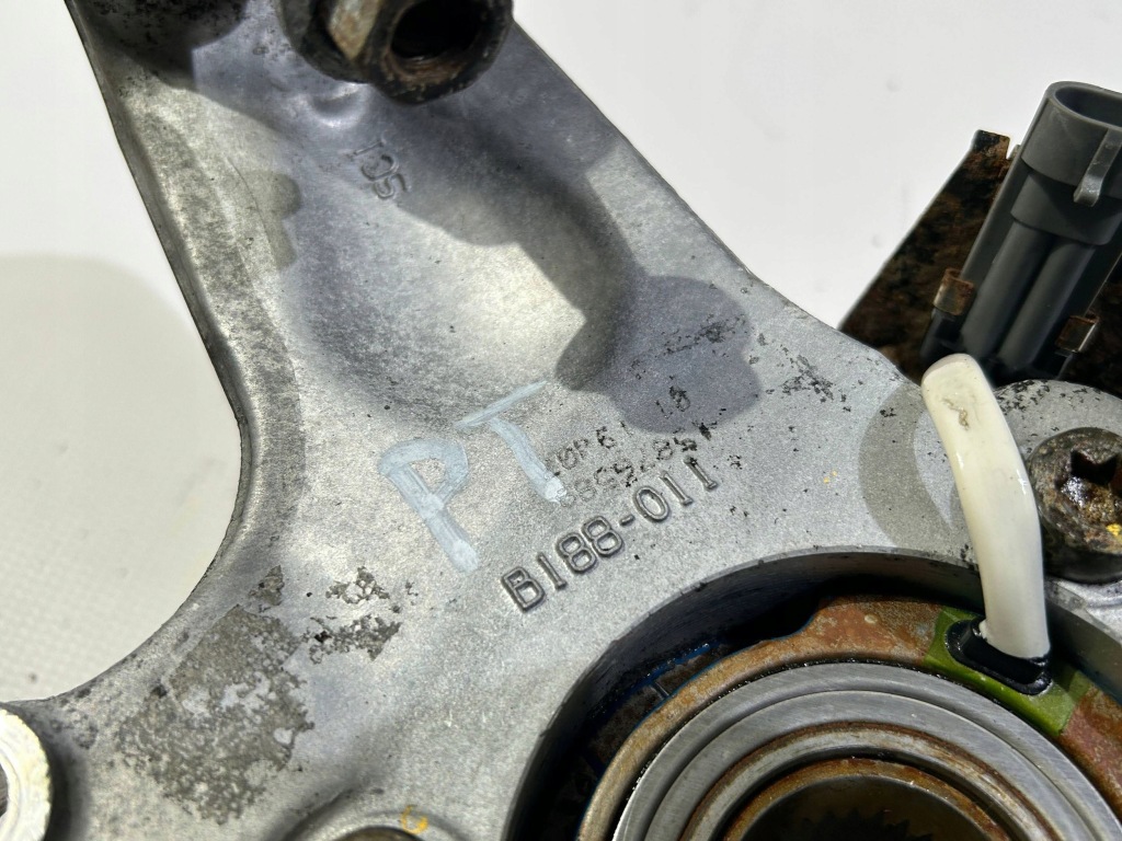 фото №9, Поворотный кулак ступица задняя задняя правая chevrolet corvette c6 2005-