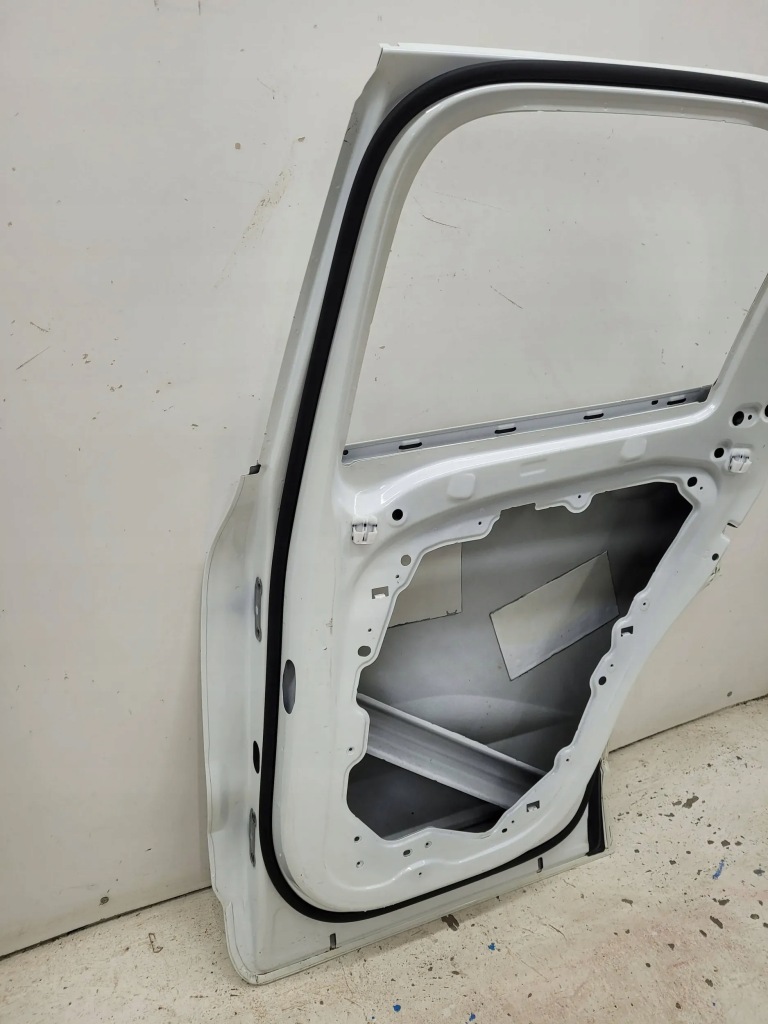 фото №9, Volvo xc60 ii 17+ двері задня задні праве fv