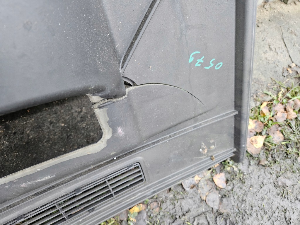 фото №5, Обшивка левый задняя шторка vw t5 multivan