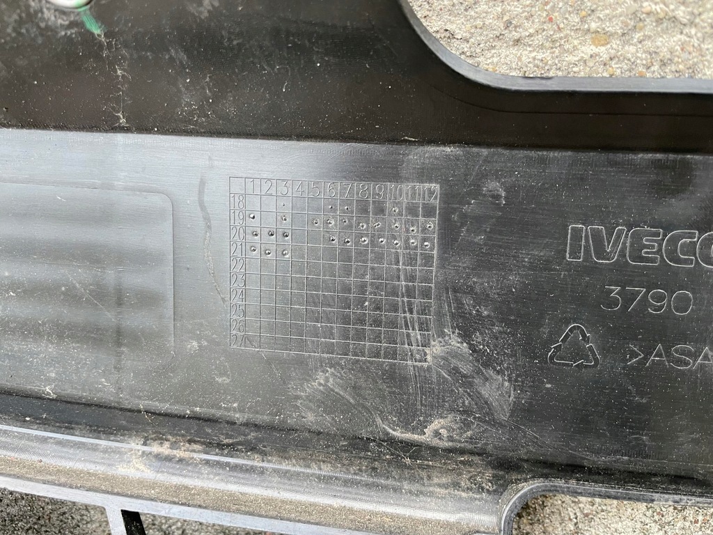 фото №6, Решётка радиатора решётка радиатора бампер перед iveco daily iv lift 19-