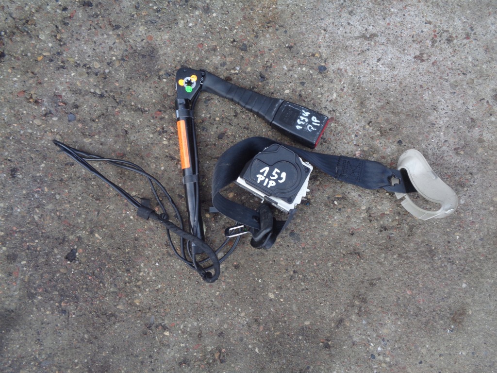 фото №15, Панель приладів консоль панель приладів подушки безпеки ремені alfa romeo brera spider 159 czarna