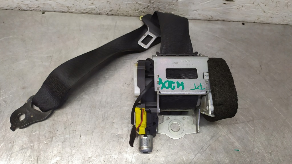 фото №6, Mercedes w204 pas безопасности правый задняя 33059929