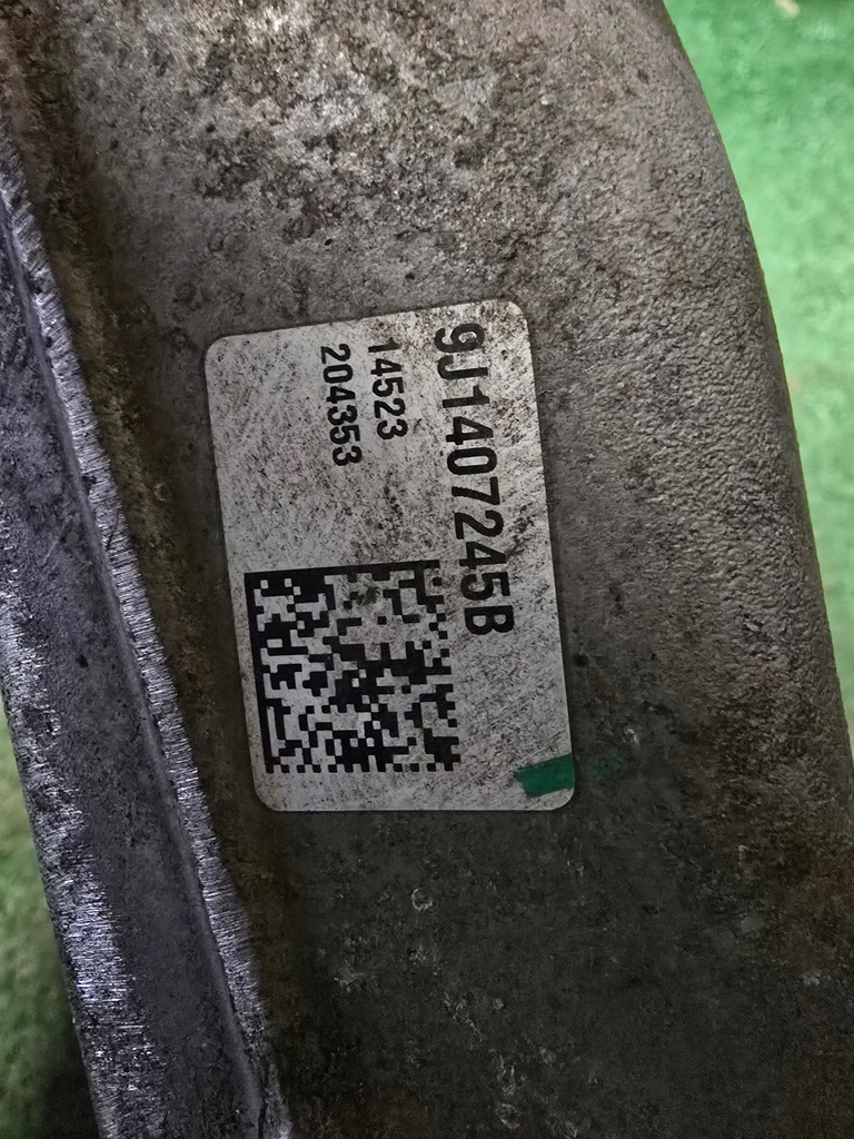 фото №7, Поворотный кулак левая перед porsche taycan 9j1