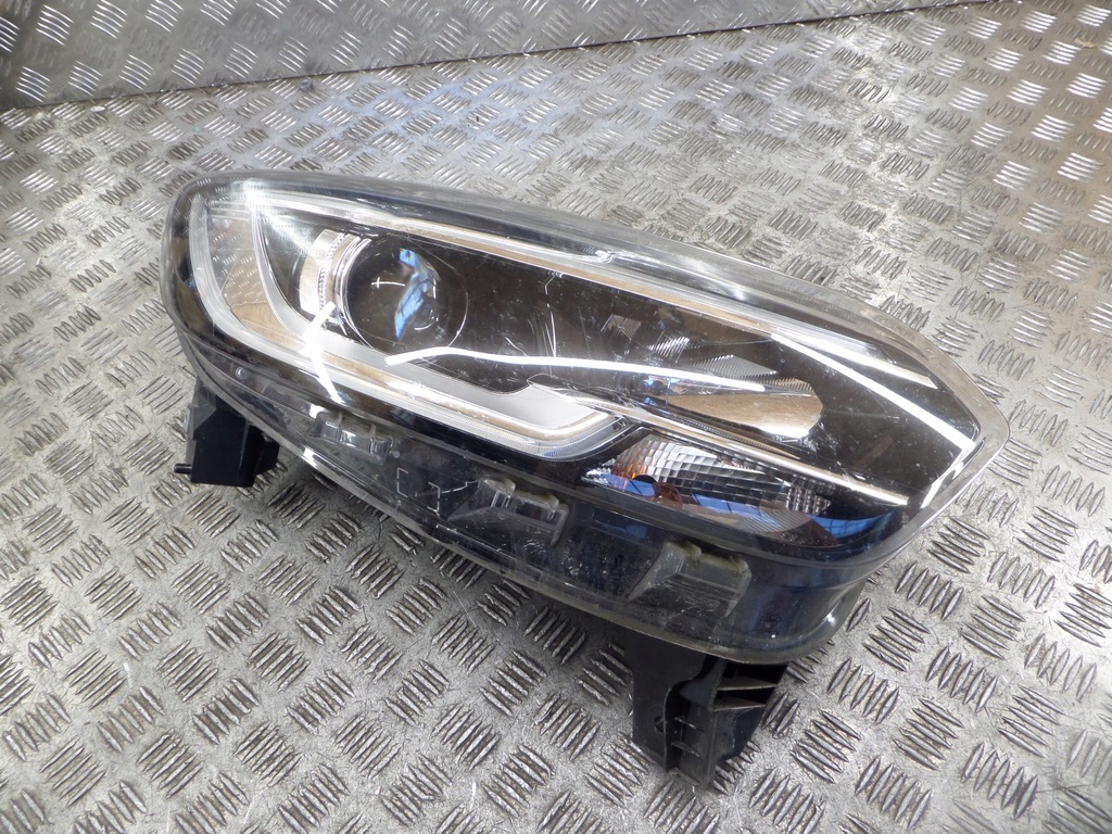 фото №1, Renault kadjar фара правый перед 260107703r