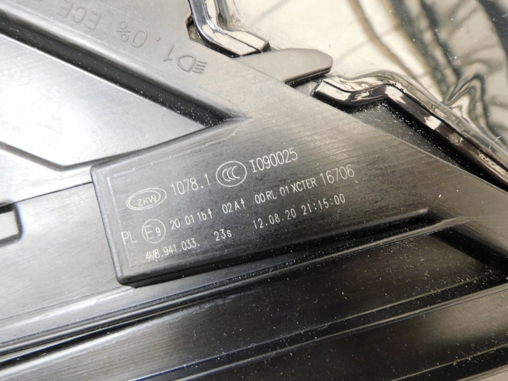 фото №14, Audi q8 4m8 лампа права ліва full led 4m8941033