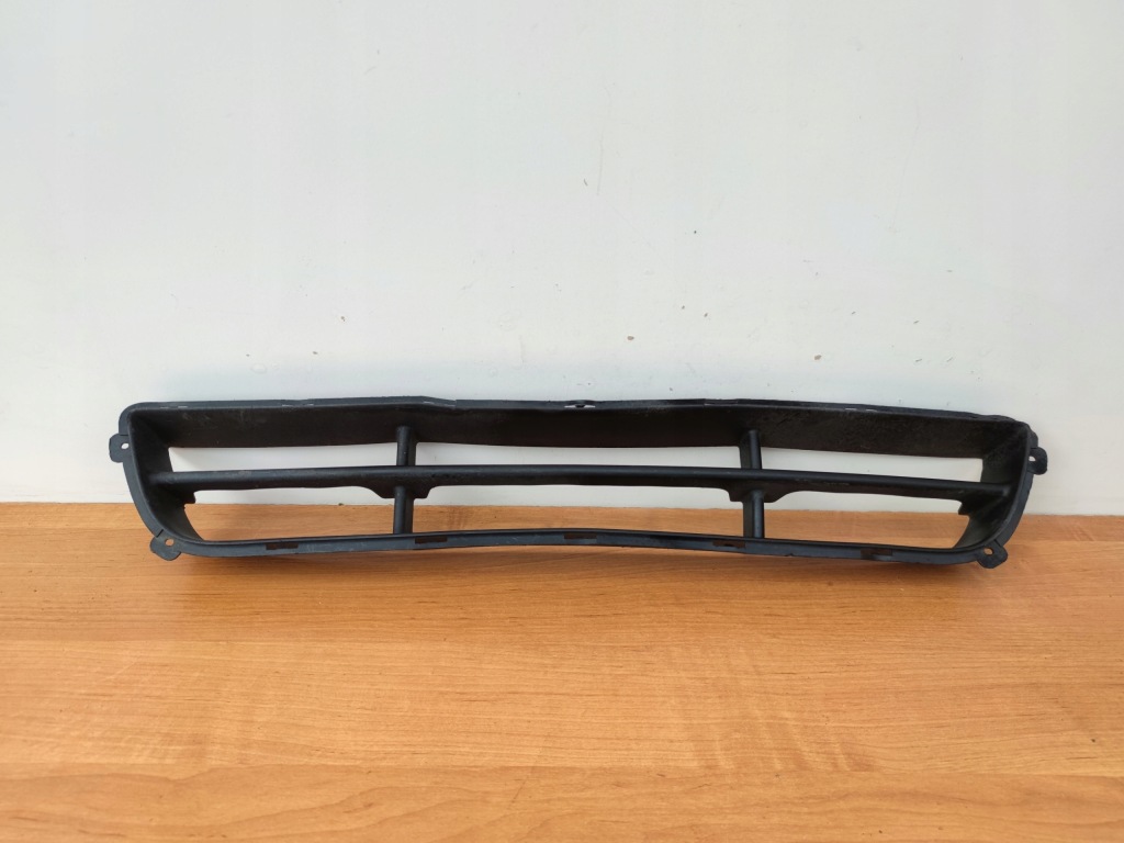 Купить Kia ceed 06-09 rok решётка бампера средняя перед