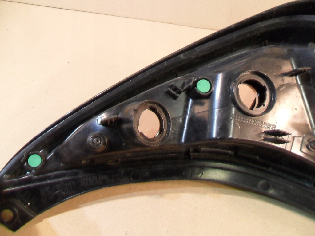 фото №13, Лампа задняя левая toyota aygo 14- оригинал