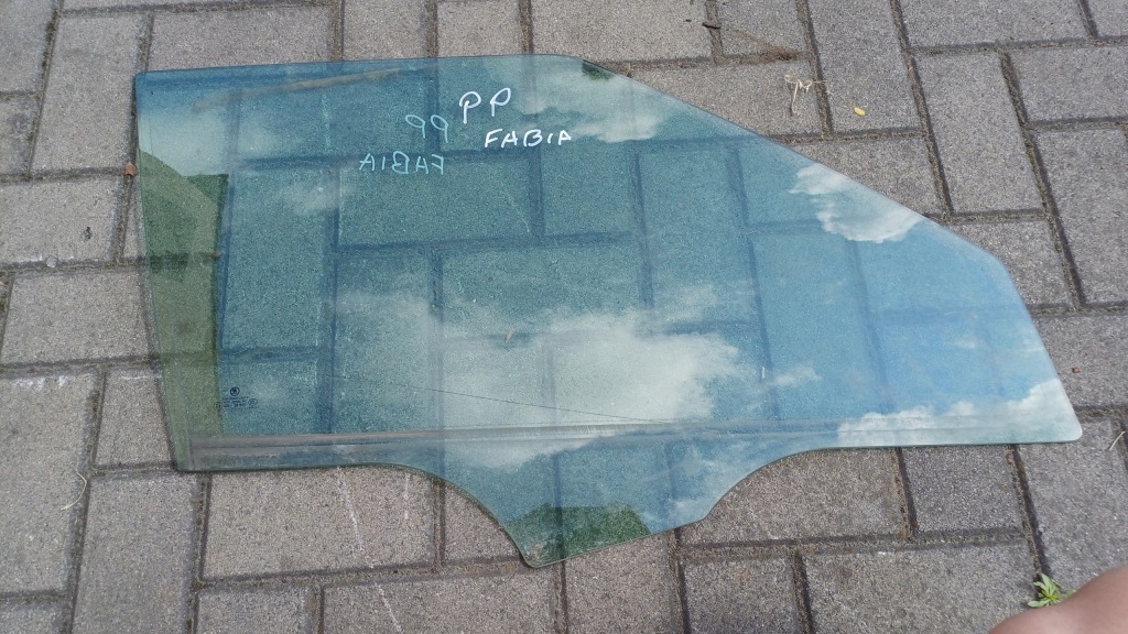 фото №1, Skoda fabia ii стекло дверь правая передняя 14 rok