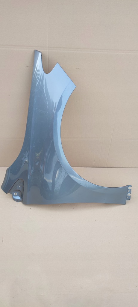 Крыло  правый  mercedes b klasa a247 Киев