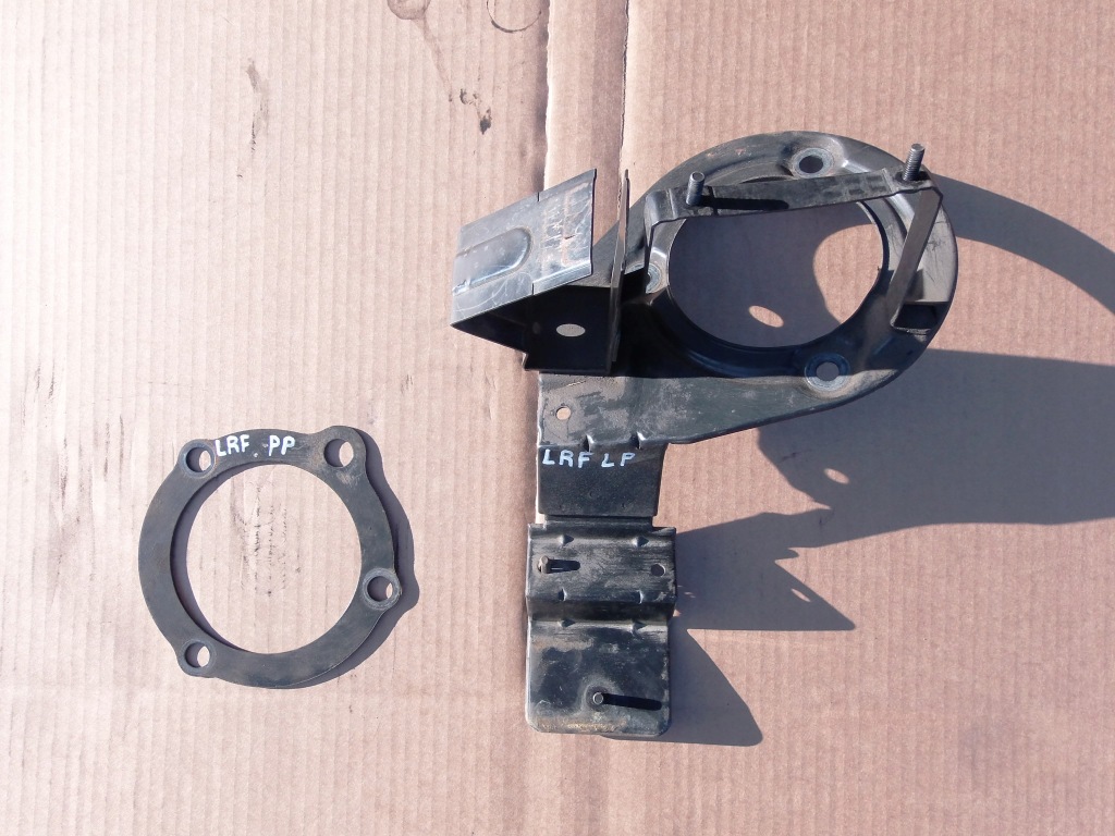 фото №1, Кронштейн амортизаторов land rover freelander i 2.0 td 4d