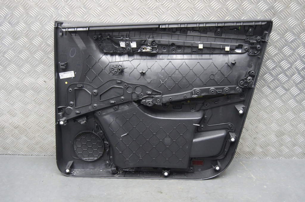 фото №7, Оббивка двері обшивка лівий передній перед karoq