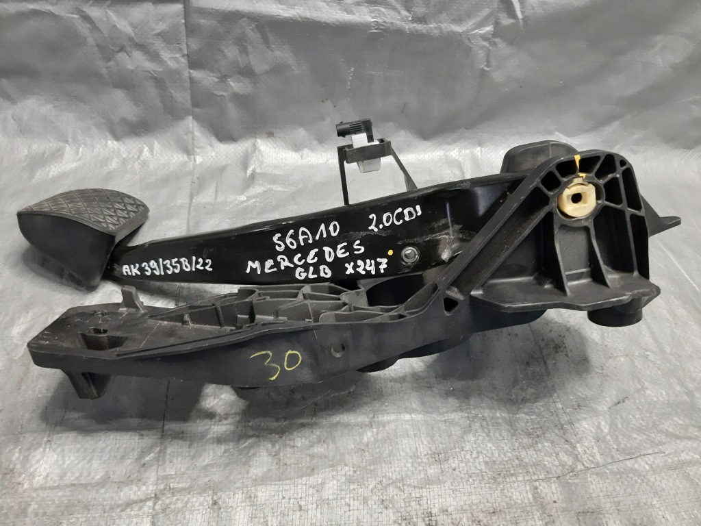 фото №4, Mercedes glb x247 педаль тормоза автоматическая коробка передач