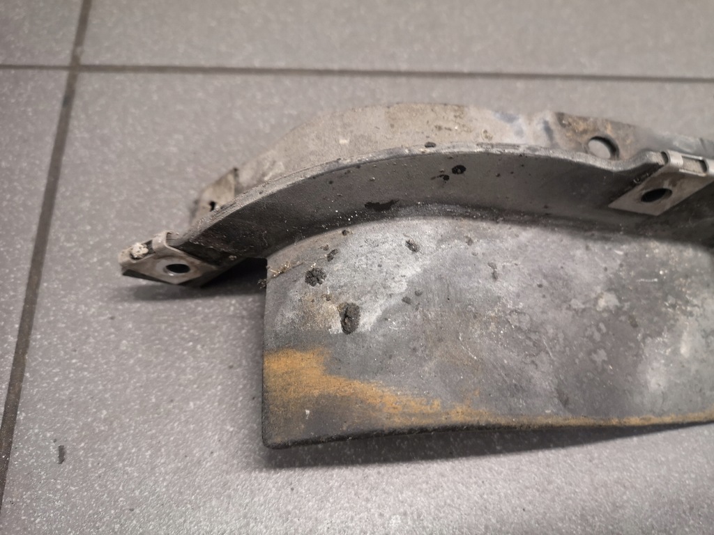 фото №6, Брызговик спойлер audi a4 b6 cabrio левый 8h0853833