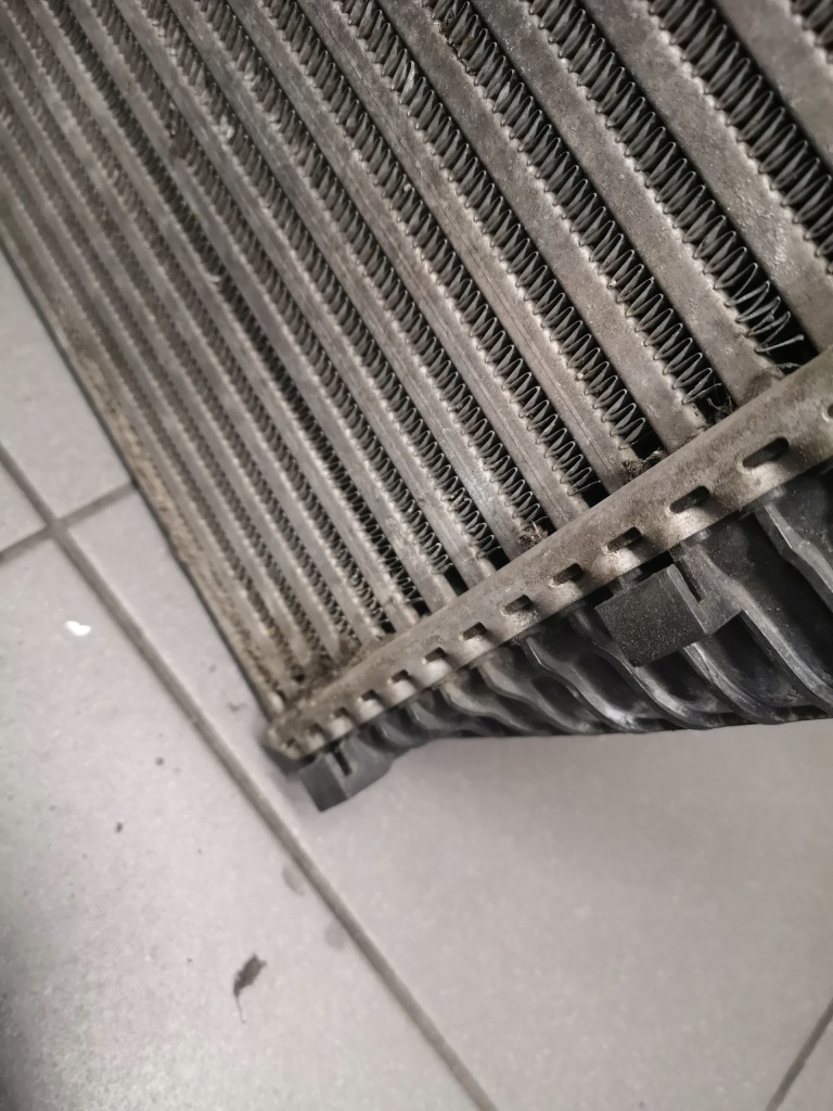 фото №8, Интеркулер правый vw touareg 5.0 tdi 7l0145804a