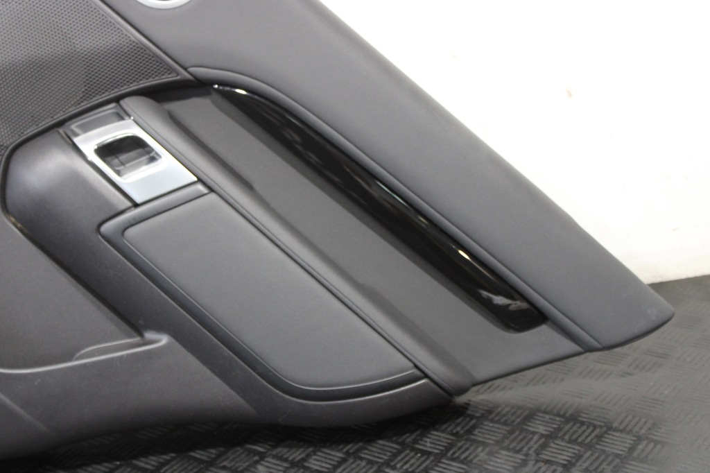 фото №3, Оббивка обшивка двері правий задня land rover discovery v 5 l462